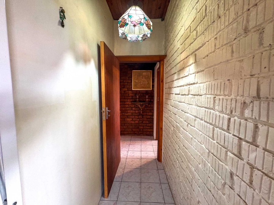 4 Bedroom Property for Sale in Stilbaai Wes Western Cape